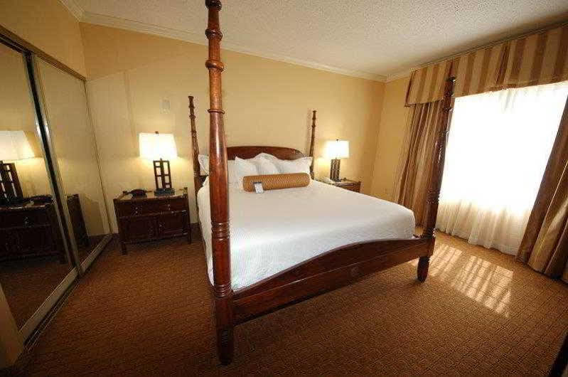 באטון רוז' Best Western Richmond Suites H מראה חיצוני תמונה