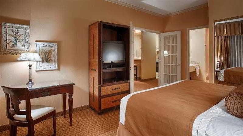 באטון רוז' Best Western Richmond Suites H מראה חיצוני תמונה