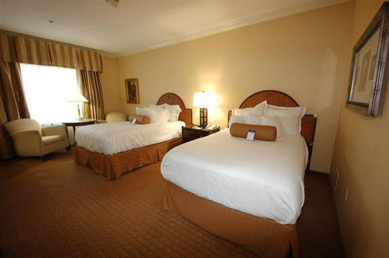 באטון רוז' Best Western Richmond Suites H מראה חיצוני תמונה