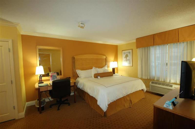 באטון רוז' Best Western Richmond Suites H מראה חיצוני תמונה